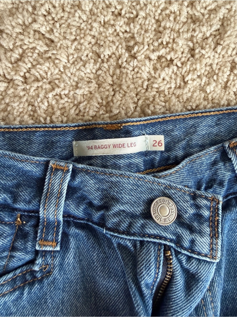 Levi's Women's Wide Leg Jeans - Medium Blue - Picture 4 of 5